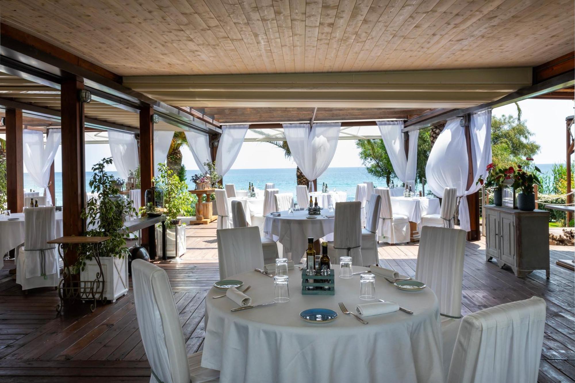 La Villa Del Re - Adults Only - Small Luxury Hotels Of The World Кастиадас Экстерьер фото